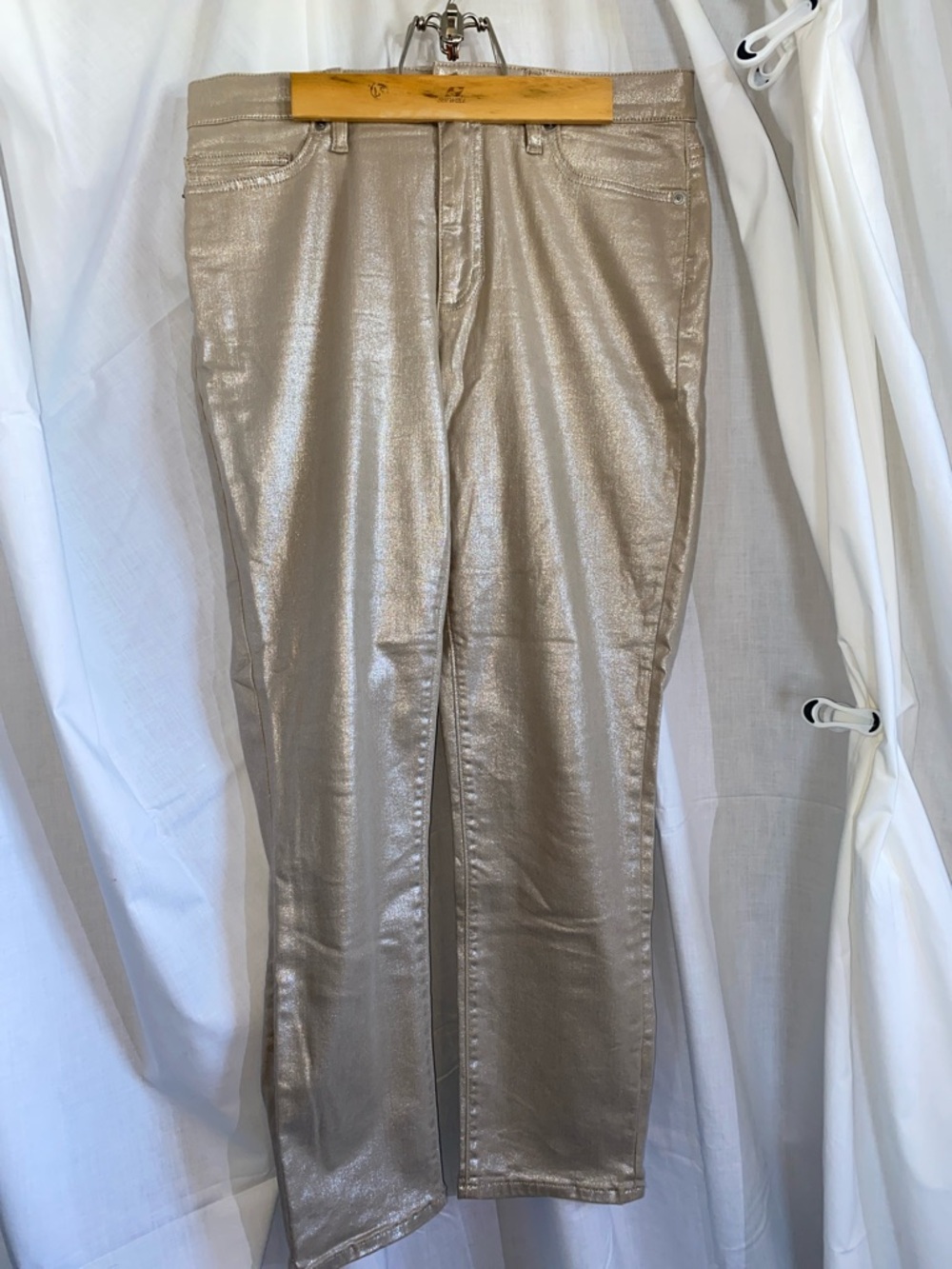 EUC LANDS END gold metallic jeans